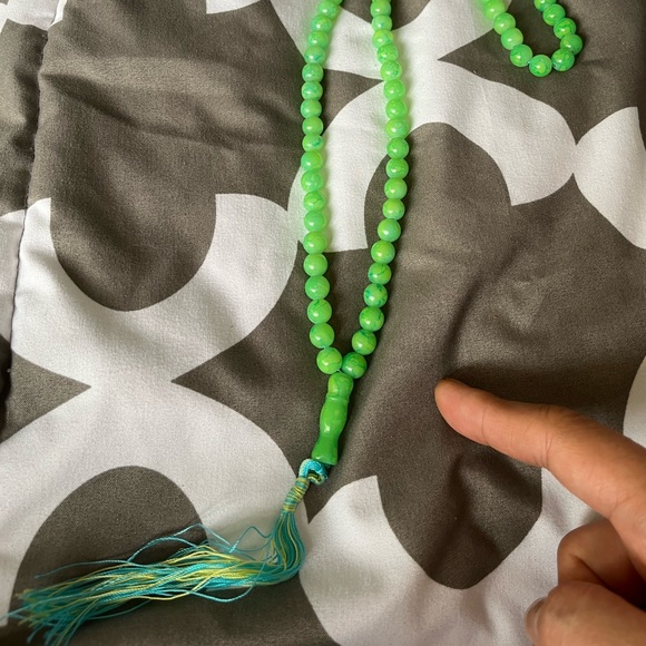 Green Mala 📿 Beads Glass Necklace Meditation Prayer Jewelry Craft Mindfulness - Picture 3 of 6